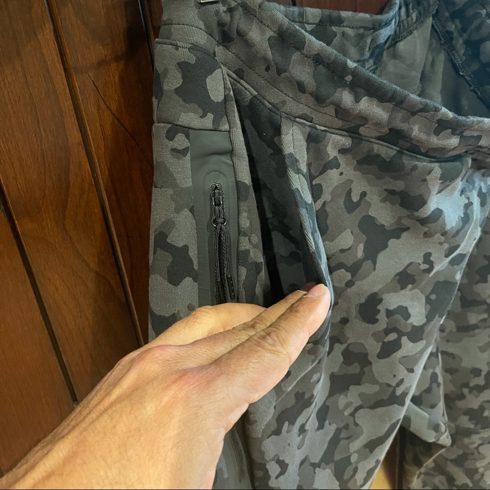 Jogging Pants - image 5